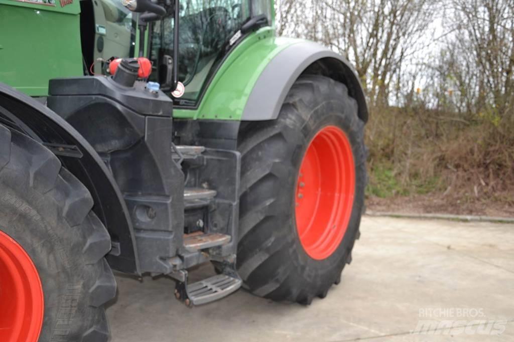 Fendt 828 S4 Profi Traktori
