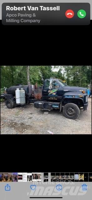 GMC Topkick C 5500 Dodaci mašinama za asfalt