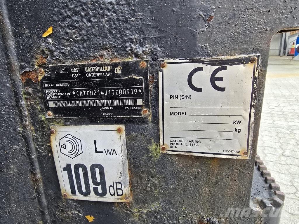 CAT CB 214 D Valjci sa duplim bubnjem