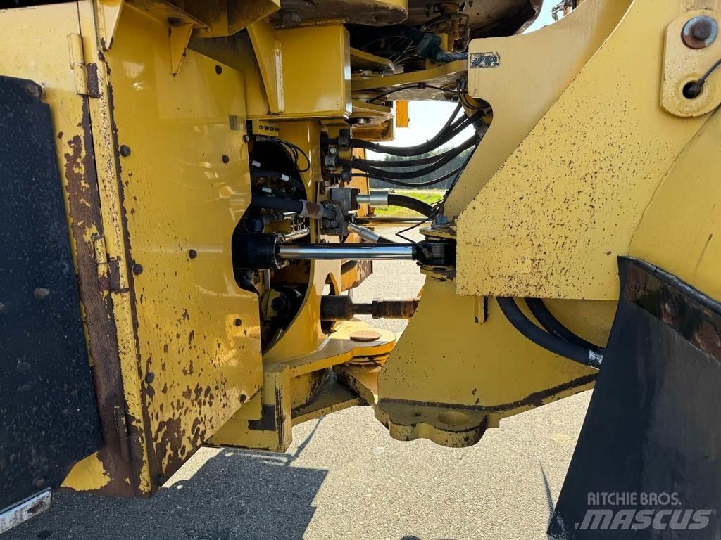 CAT 972M Utovarivači na točkove