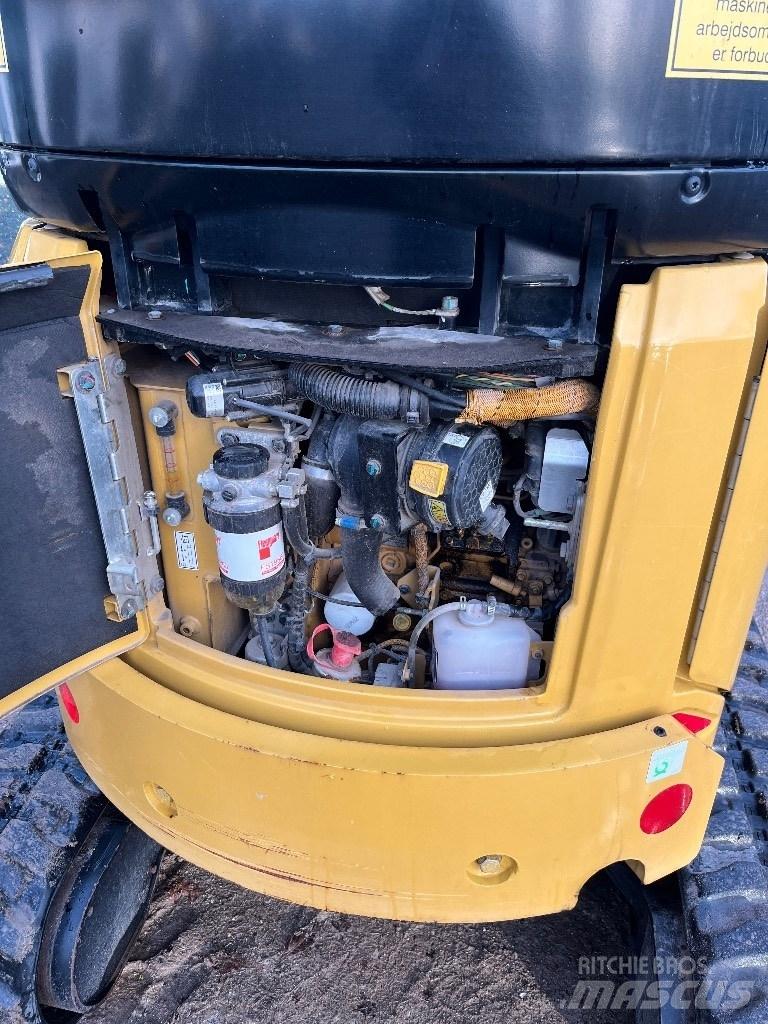 CAT 302 Mini bageri < 7t