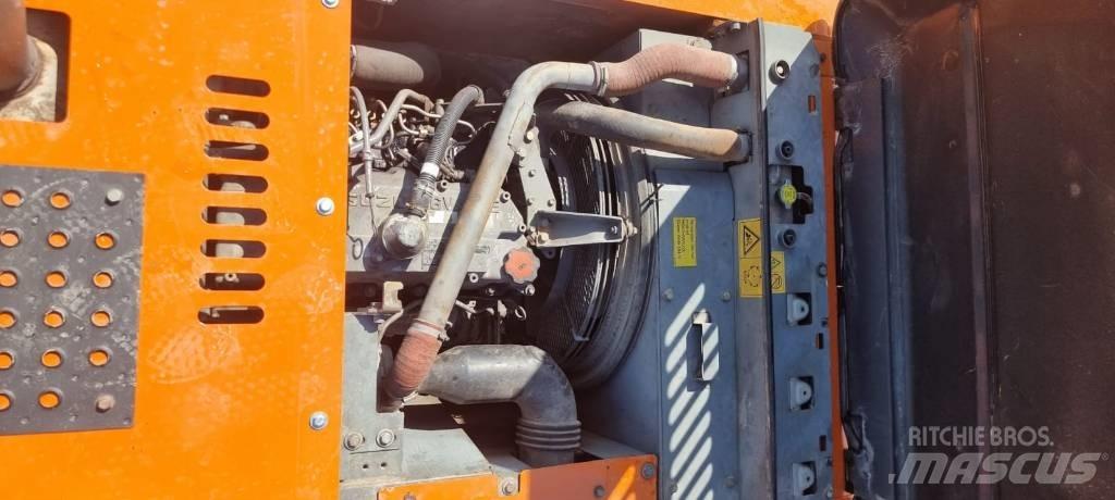 Hitachi ZX 210 LC-3 Bageri guseničari
