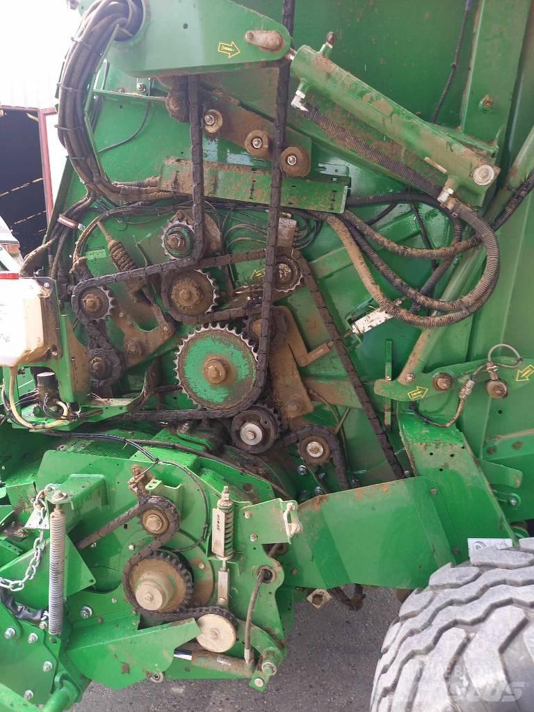 John Deere V451M Prese/balirke za rolo bale