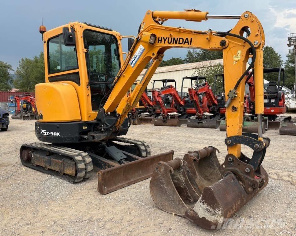 Hyundai R25Z-9 AK Mini bageri < 7t