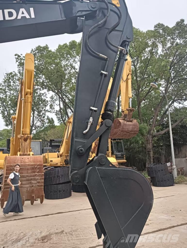 Hyundai 220 LC-9S Bageri guseničari