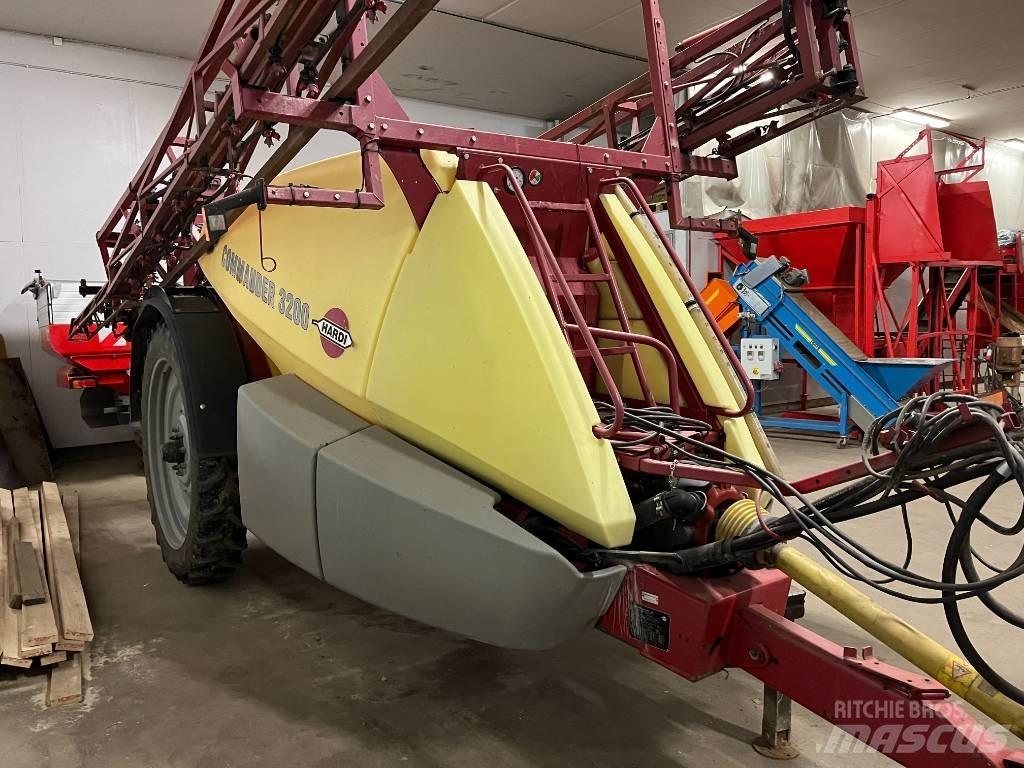 Hardi Commander 3200 Vučene prskalice