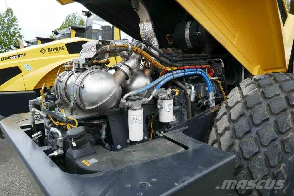 Bomag BW 213 DH-5 Nabijači zemlje
