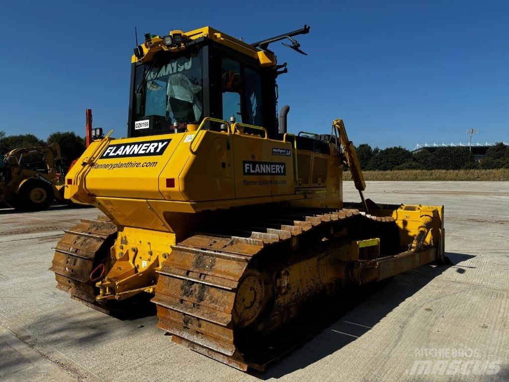 Komatsu D 65 PXi Buldožeri guseničari