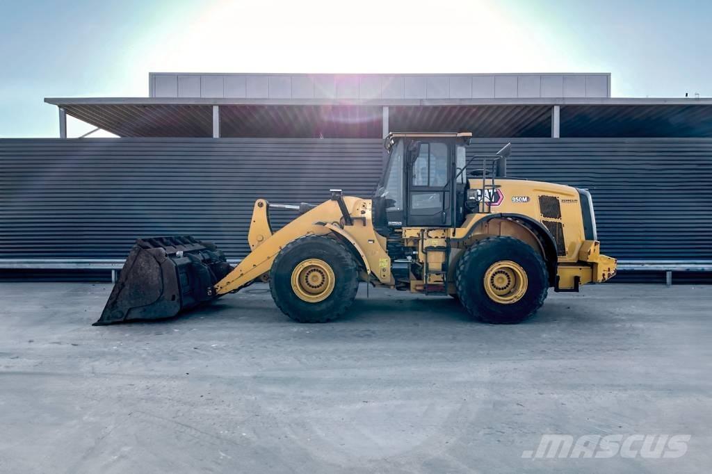 CAT 950M Utovarivači na točkove