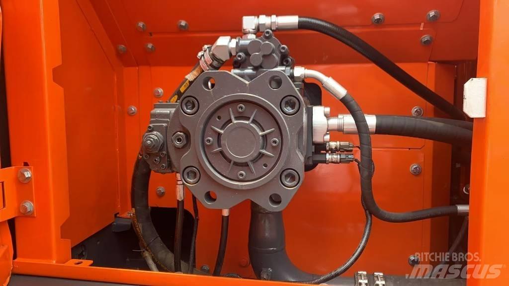Doosan DX 300 Bageri guseničari