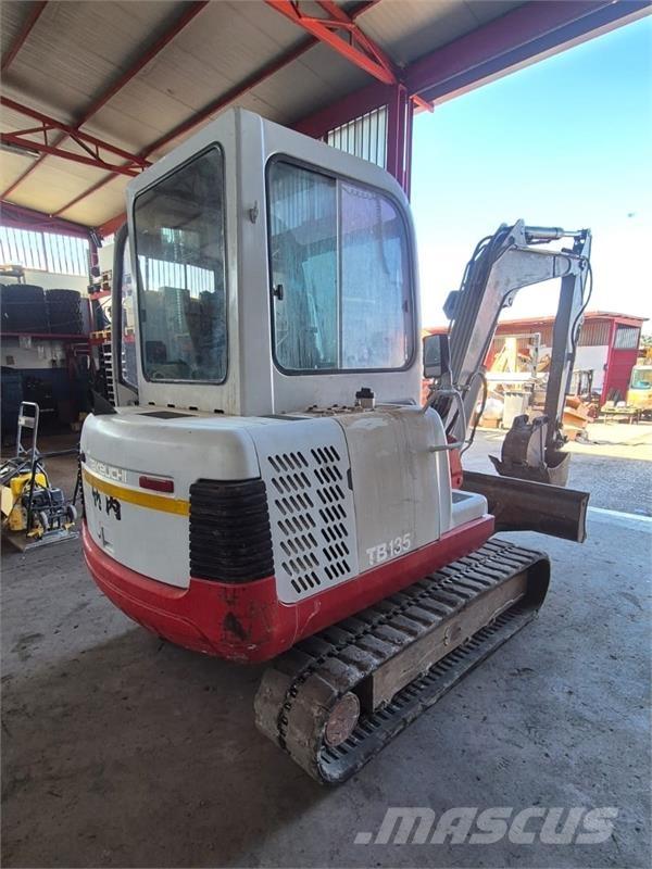 Takeuchi TB135 Mini bageri < 7t