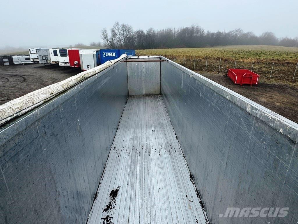 Kel-Berg 4 aksl. Poluprikolice za piljevinu