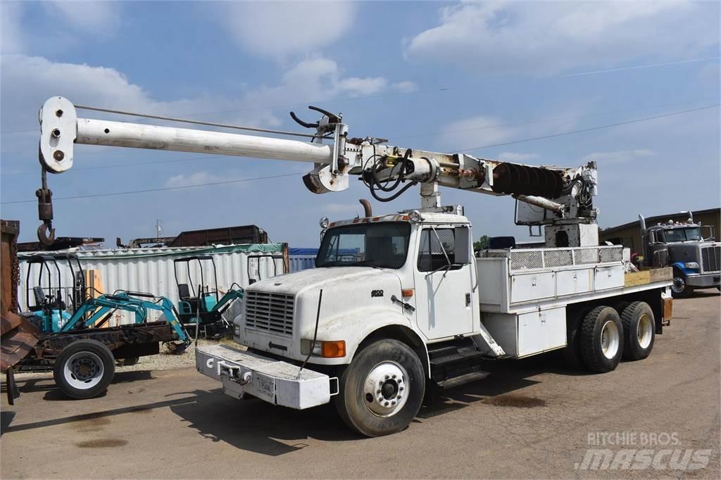 Altec D1090TR Polovni mobilni kamioni za bušenje