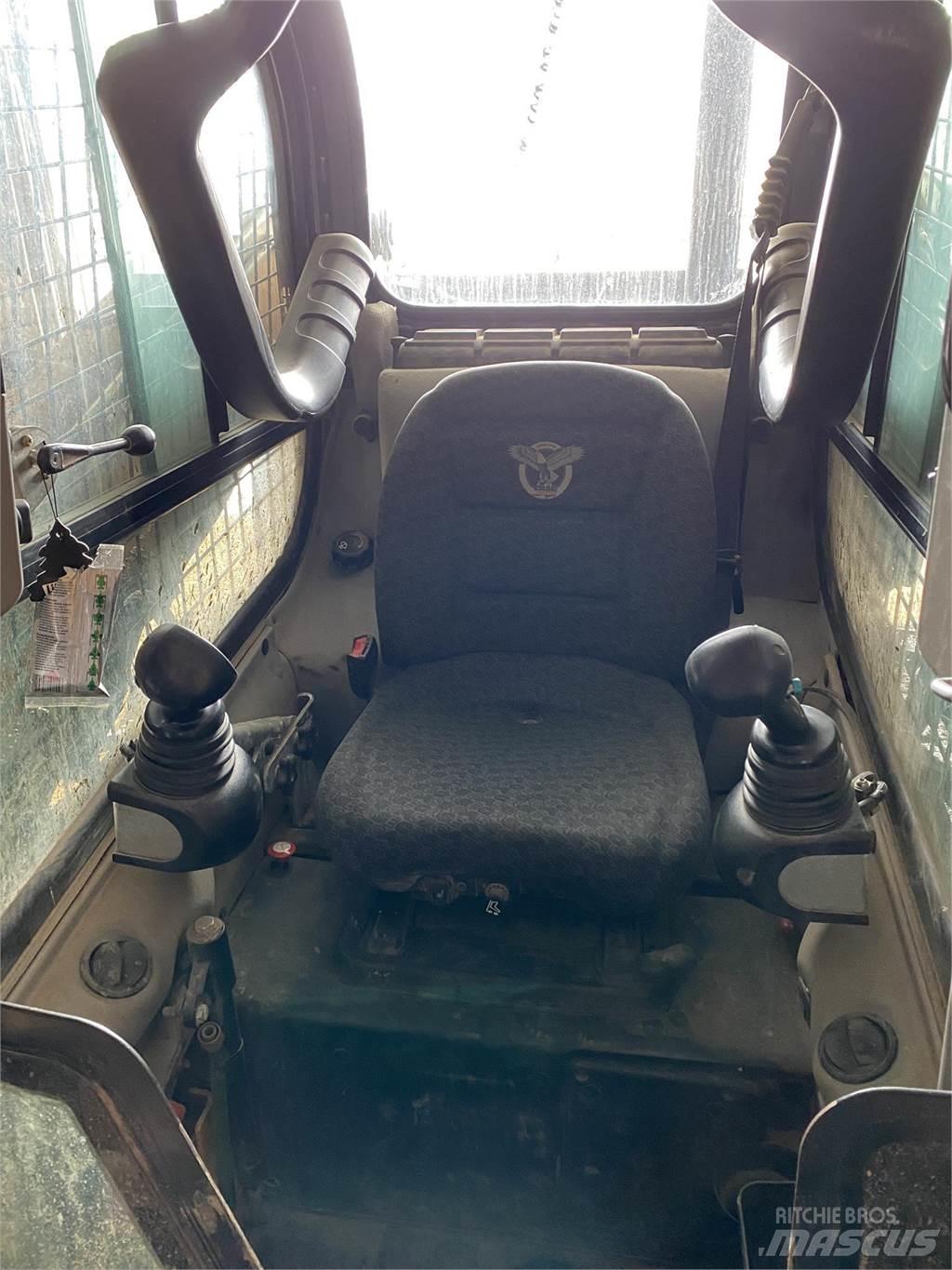 CASE SV280 Skid steer mini utovarivači