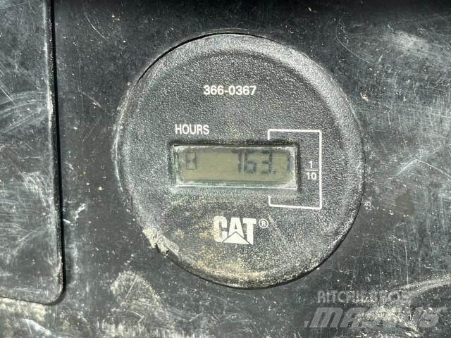 CAT 307E2 Bageri guseničari