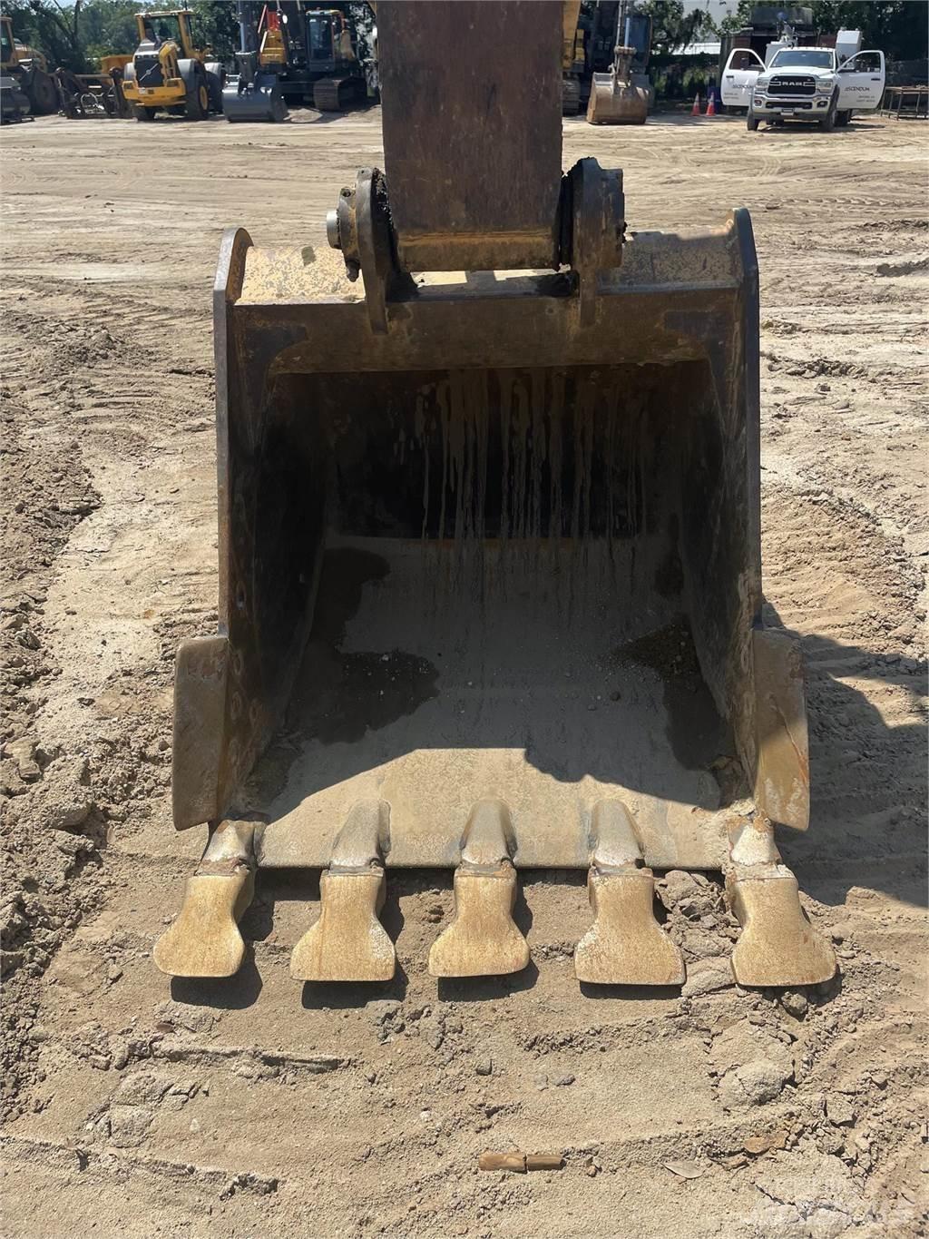 CAT 325C Bageri guseničari