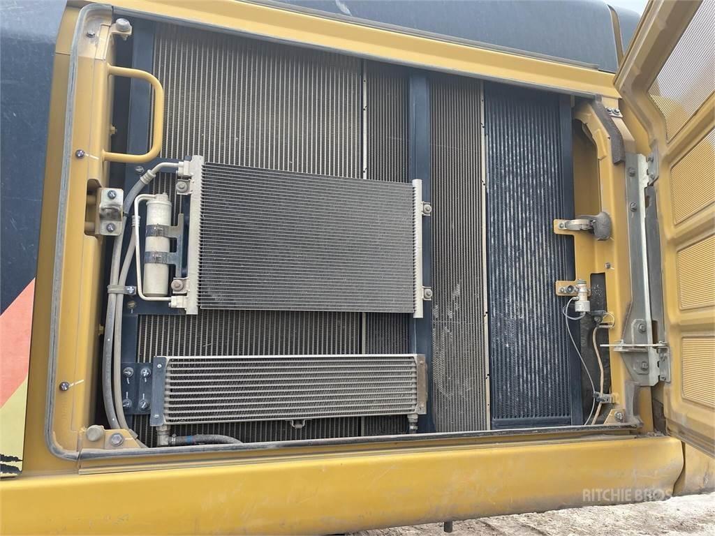 CAT 349FL Bageri guseničari