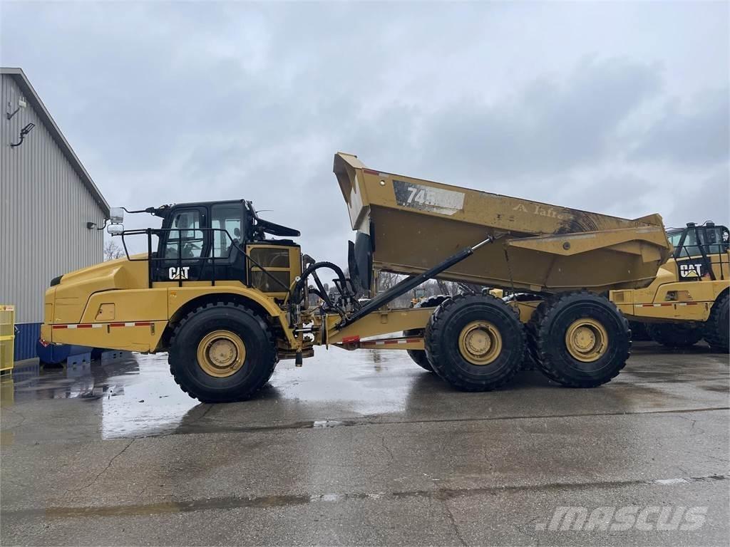 CAT 745 Zglobni damperi
