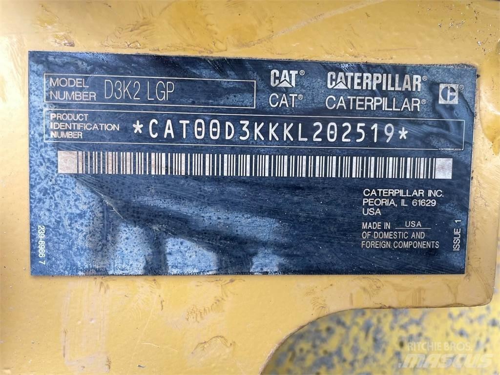 CAT D3K2 LGP Buldožeri guseničari