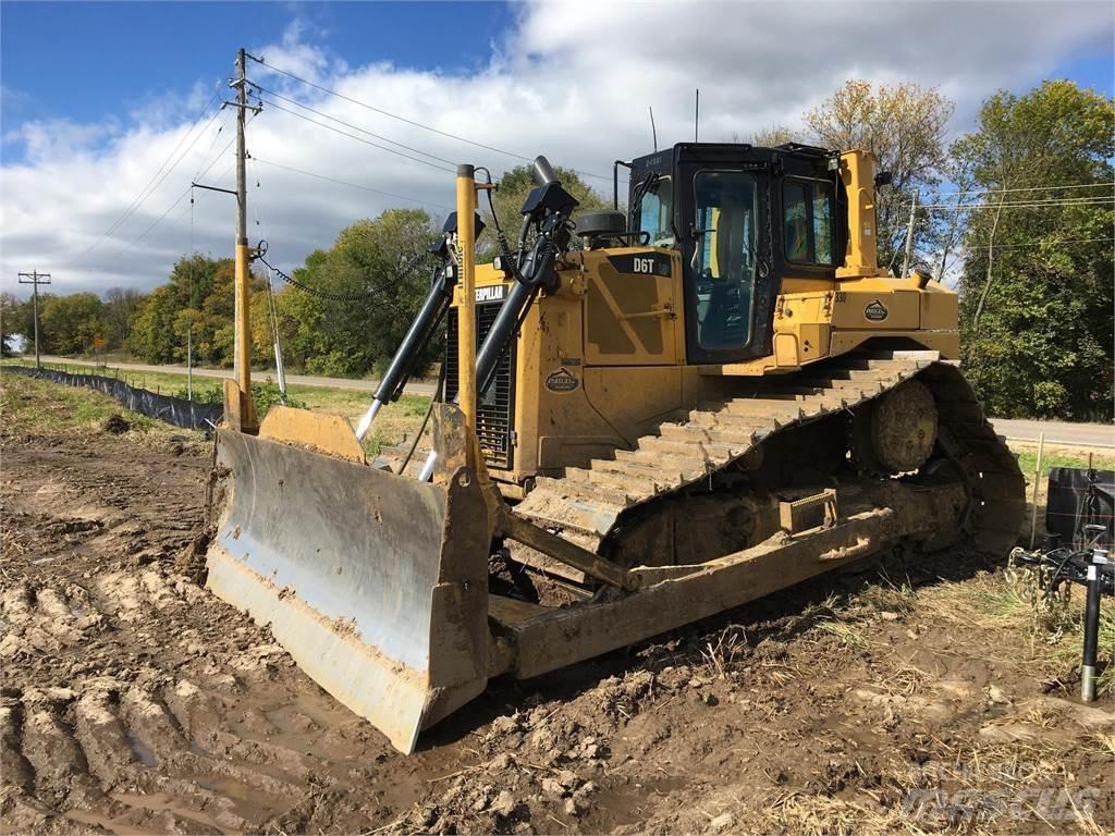 CAT D6T LGP Buldožeri guseničari