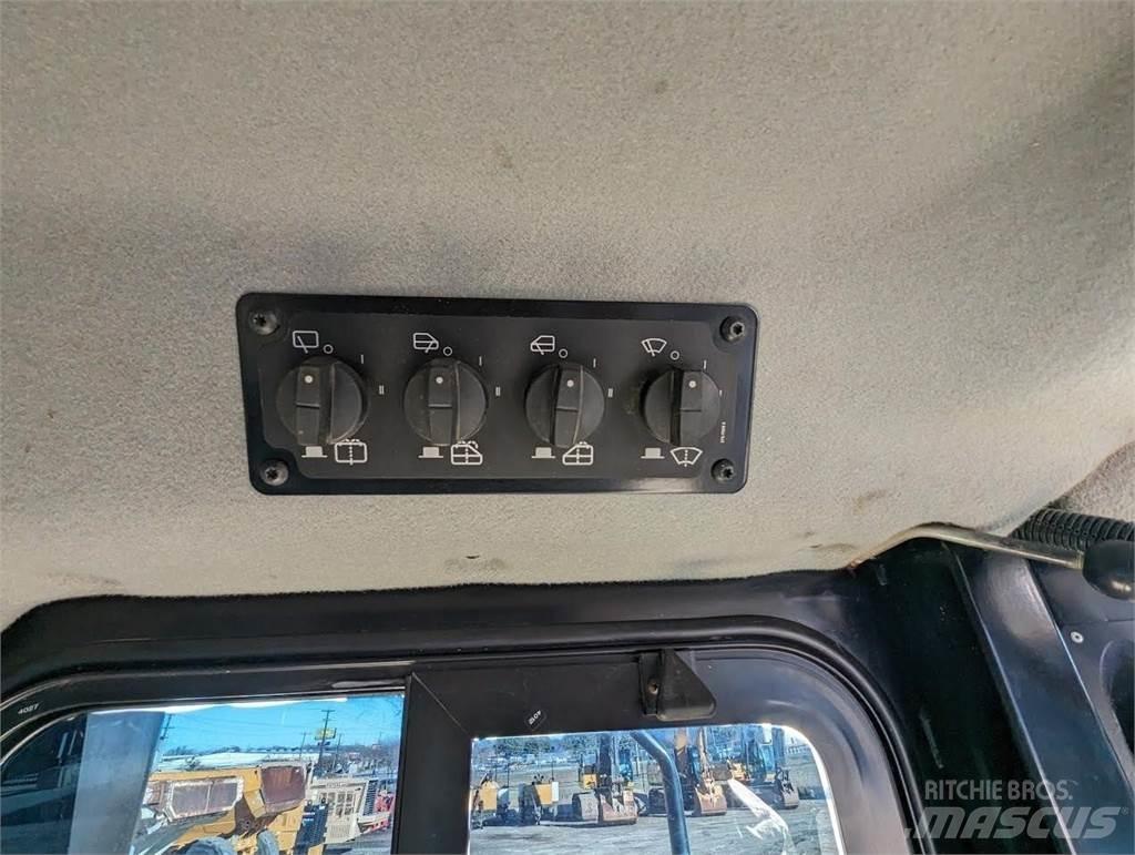 CAT D6T XL Buldožeri guseničari