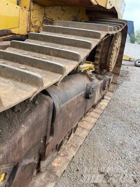 CAT D6T XW Buldožeri guseničari