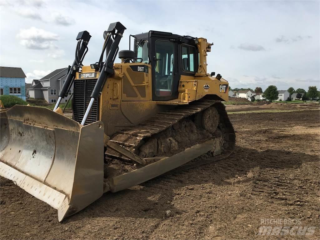 CAT D6T XW Buldožeri guseničari