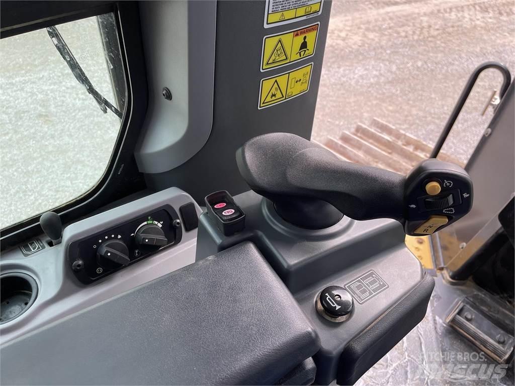 CAT D7E LGP Buldožeri guseničari