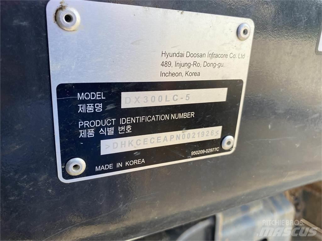Develon DX300 LC-5 Bageri guseničari