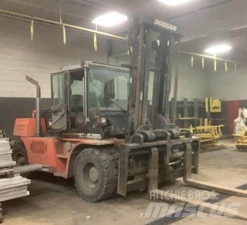 Doosan D160S-7 Viljuškari - ostalo