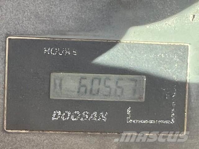 Doosan DX225 LC Bageri guseničari