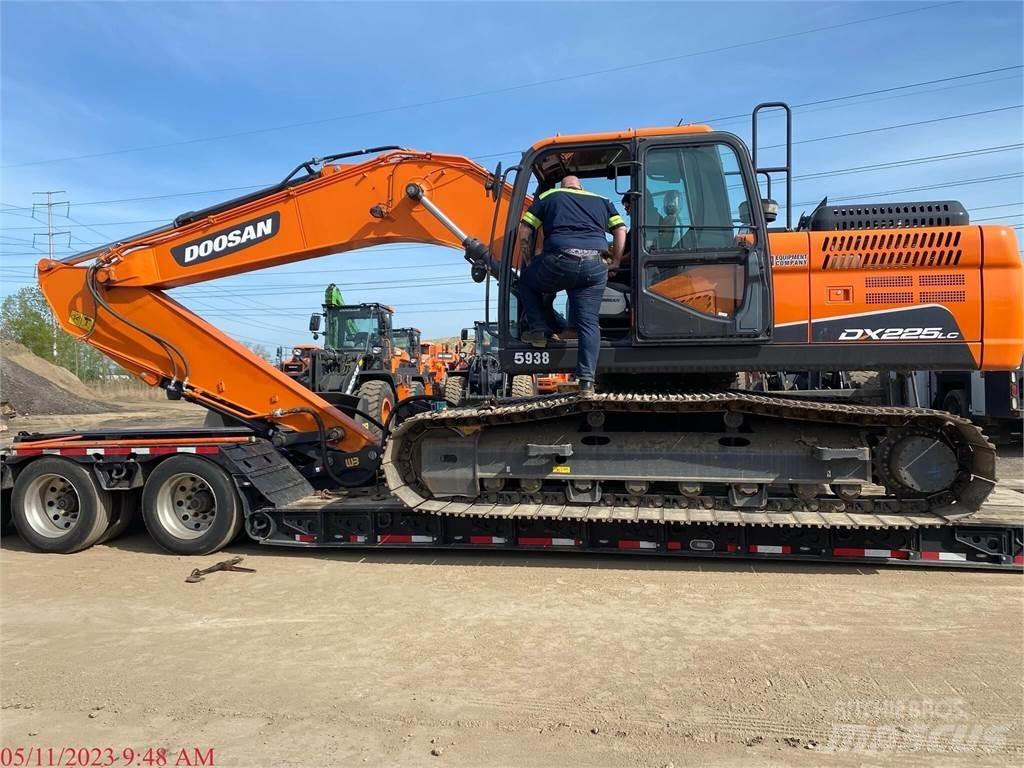 Doosan DX225 LC-5 Bageri guseničari