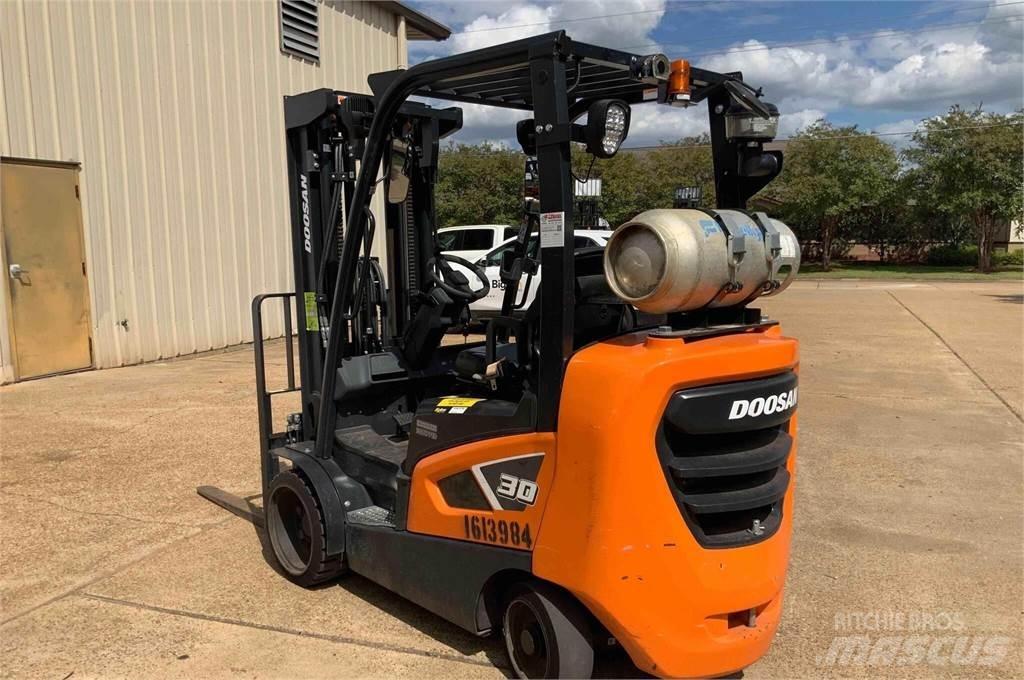 Doosan GC30S-9 Viljuškari - ostalo
