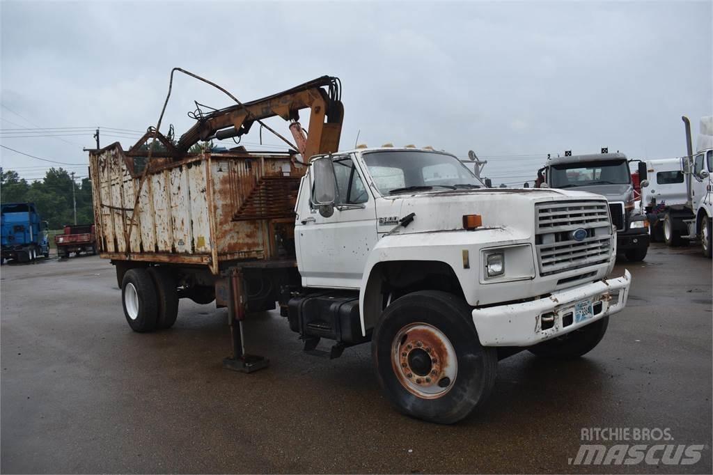 Ford F800 Kamioni sa kranom