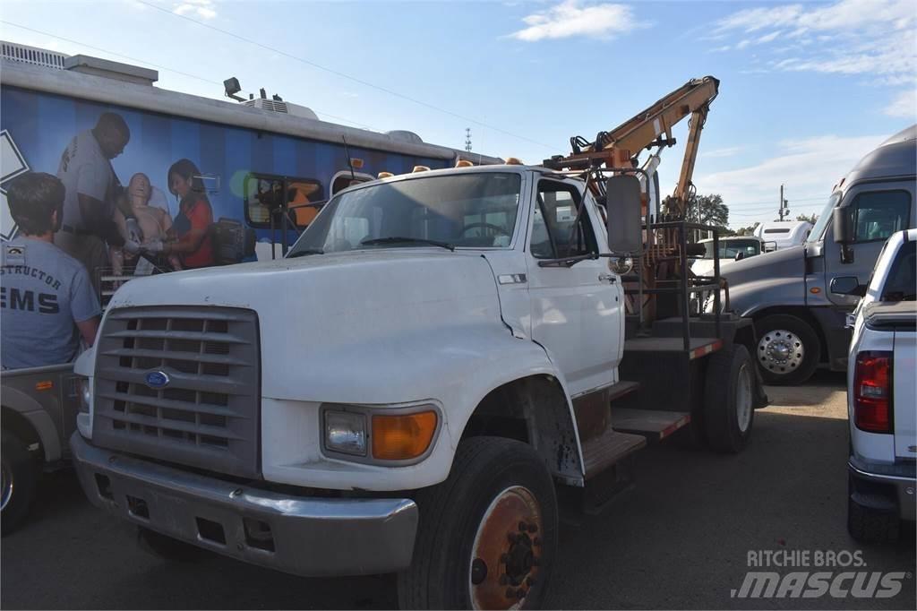 Ford F800 Kamioni sa kranom