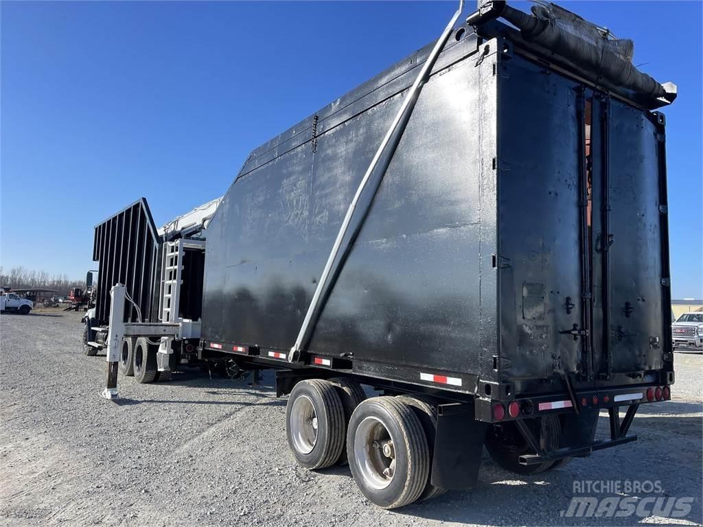 Freightliner 114SD Kamioni sa kranom