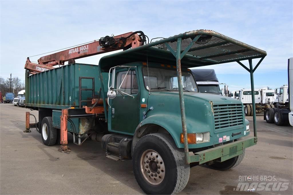 International 4700 Kamioni sa kranom