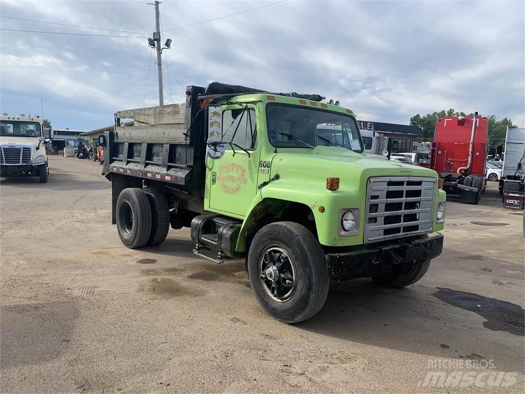 International M1754 Kiperi kamioni