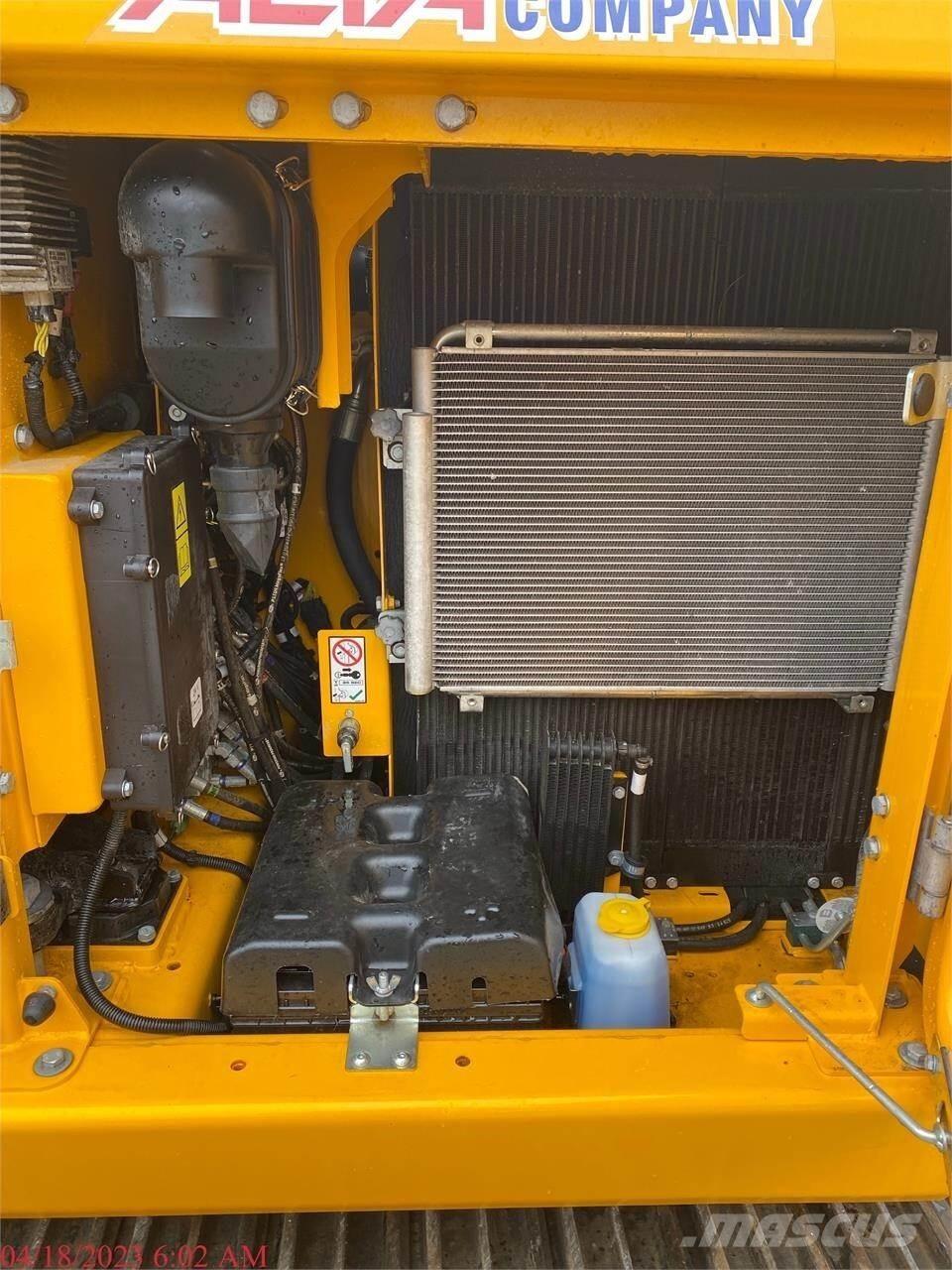 JCB 131X LC Bageri guseničari