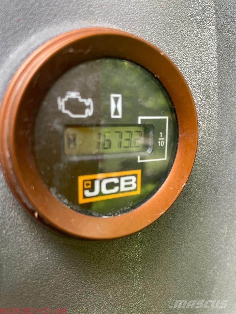 JCB 131X LC Bageri guseničari
