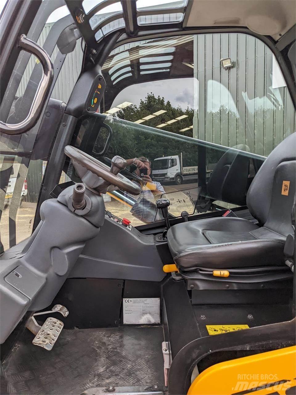 JCB 30D Teleskopski viljuškari
