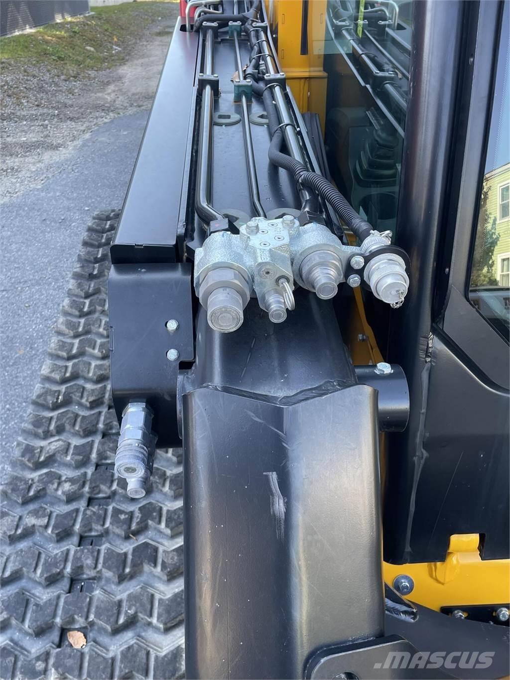 JCB 3TS-8T Skid steer mini utovarivači