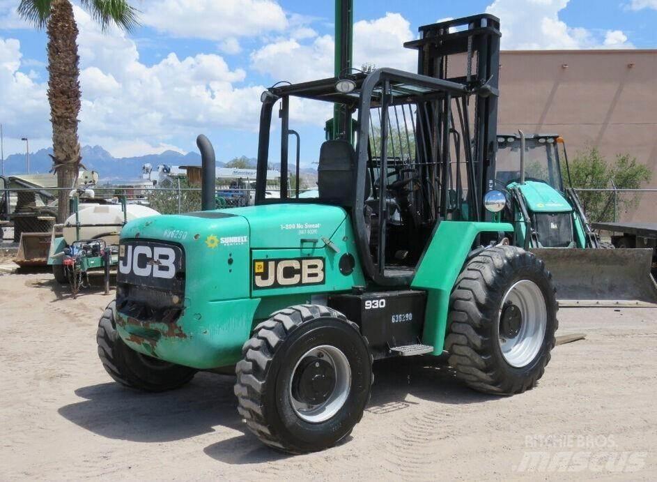 JCB 930 Vanterenski viljuškar