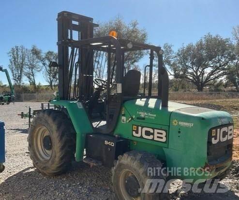 JCB 940 Vanterenski viljuškar