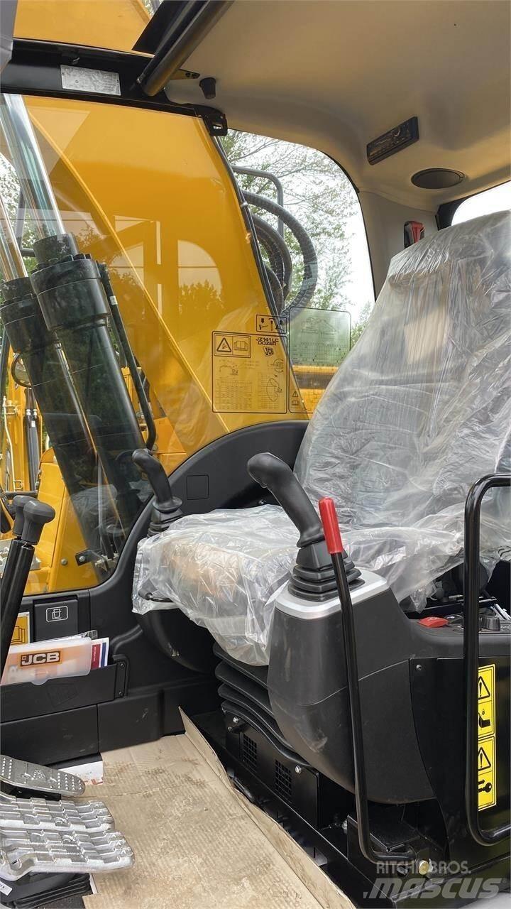 JCB JZ141 LC Bageri guseničari