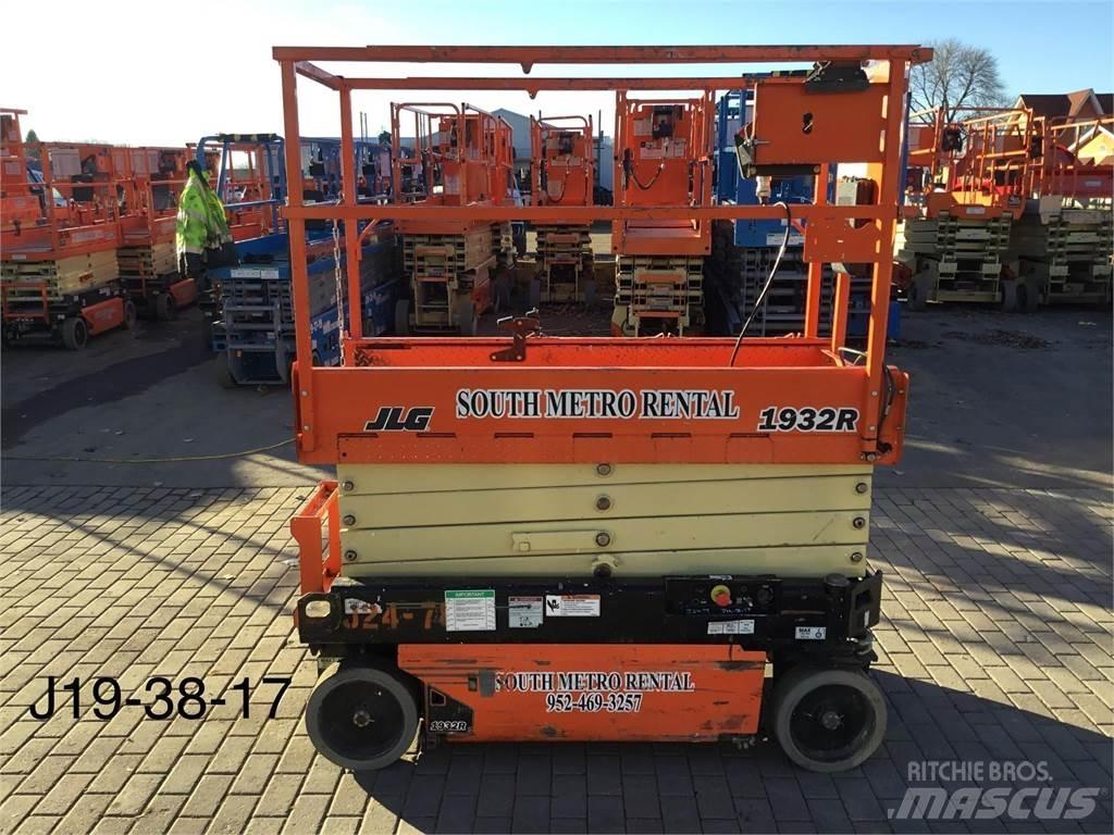 JLG 1932R Makazaste platforme