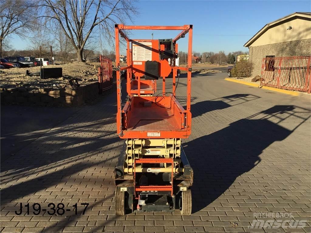 JLG 1932R Makazaste platforme