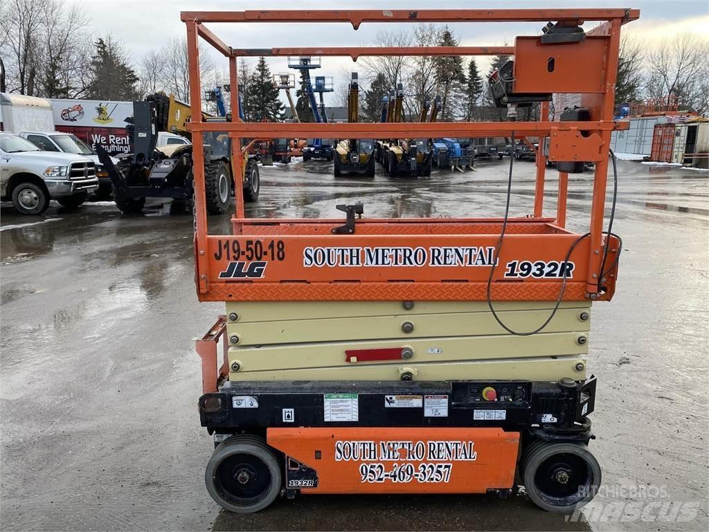 JLG 1932R Makazaste platforme