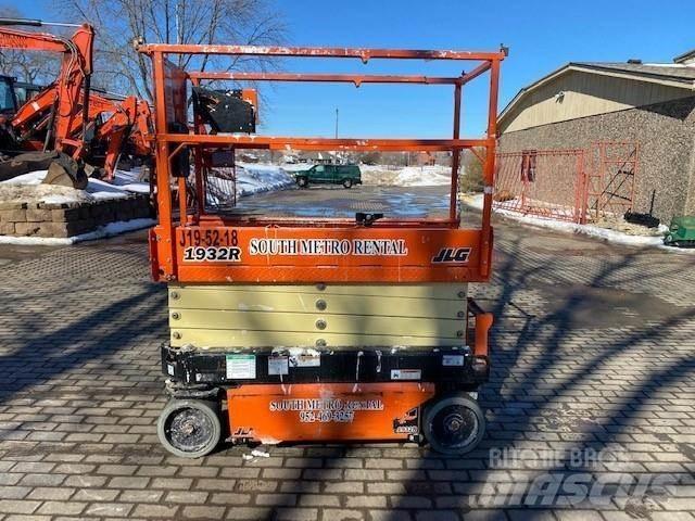 JLG 1932R Makazaste platforme