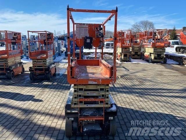 JLG 1932R Makazaste platforme